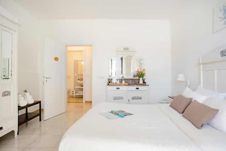 Biancaleuca Rooms & Suite Santa Maria di Leuca Exterior photo